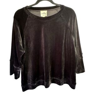 Umgee Black Velvet Top NWT 3/4 Sleeves‎ Flowy Oversized Holiday Size Medium